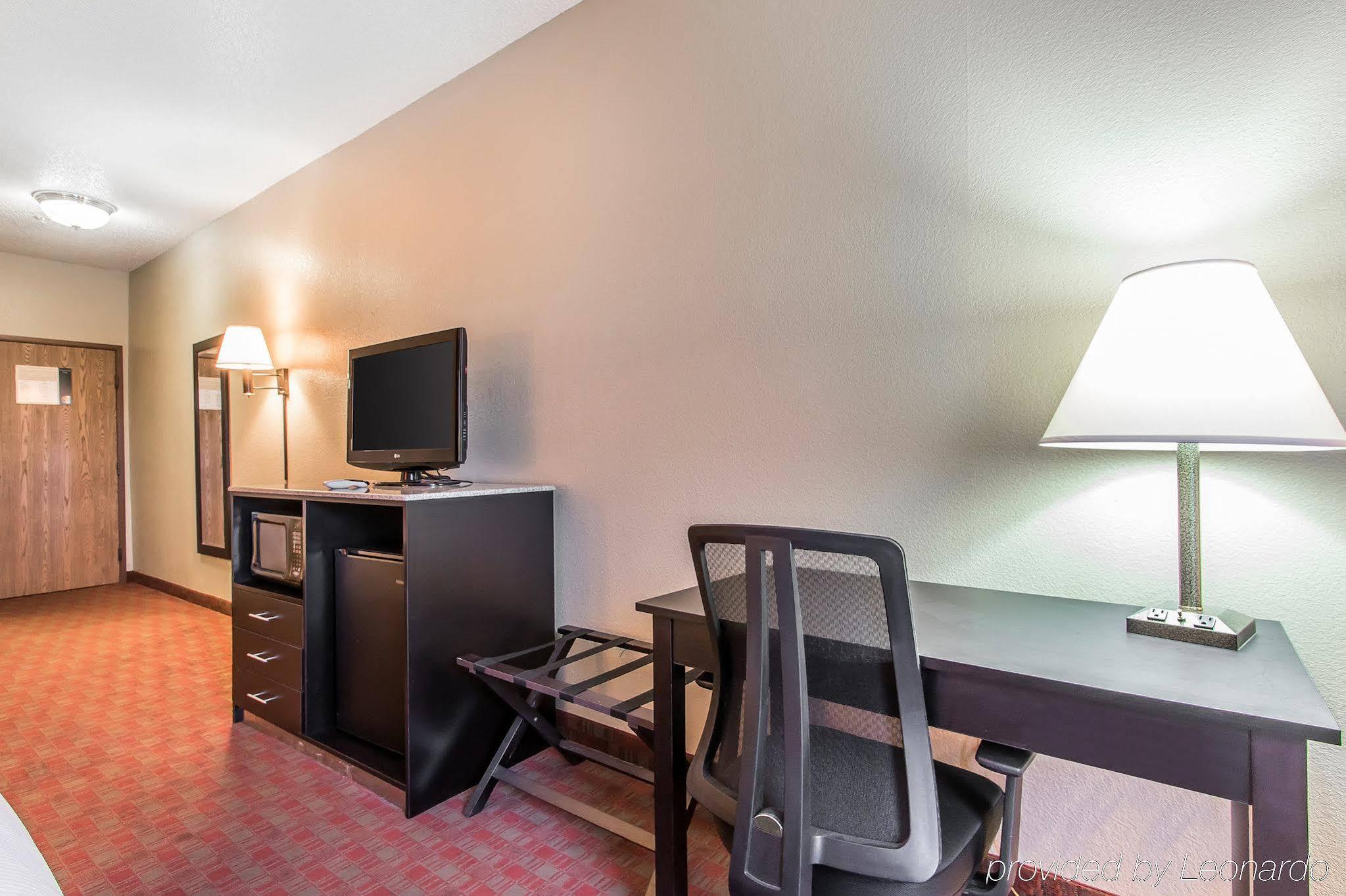 Quality Inn & Suites La Vergne Exterior foto