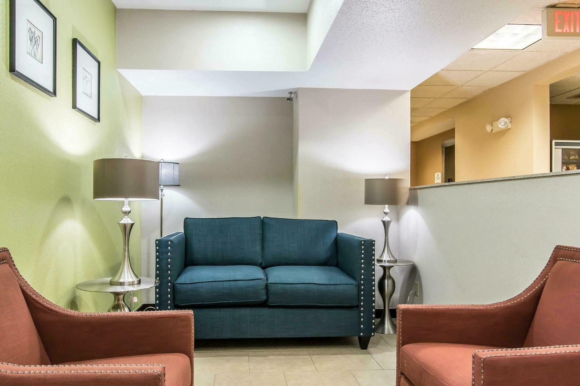Quality Inn & Suites La Vergne Exterior foto