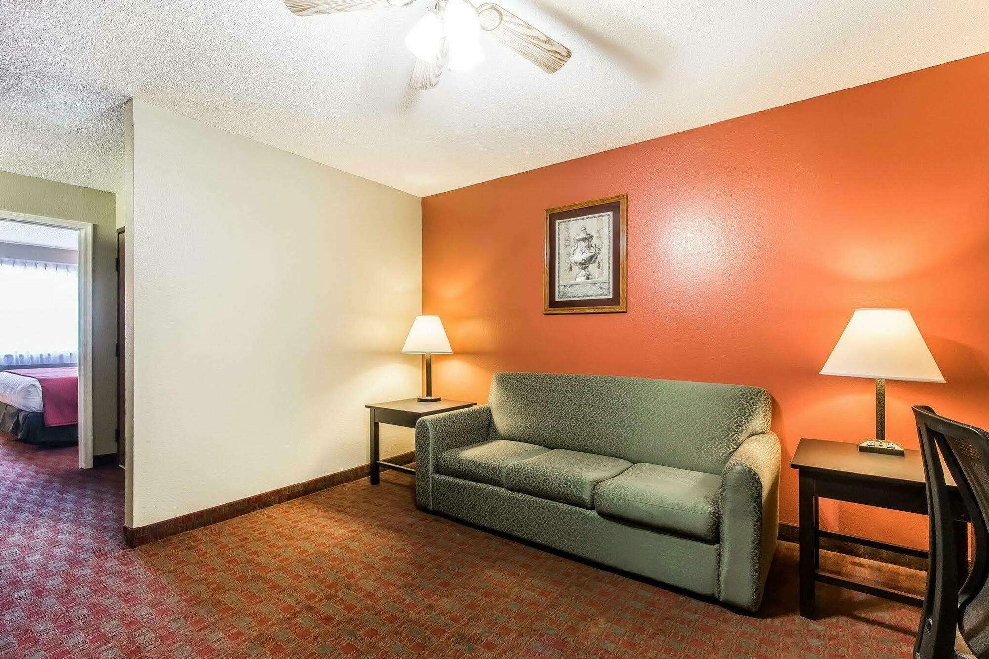 Quality Inn & Suites La Vergne Exterior foto