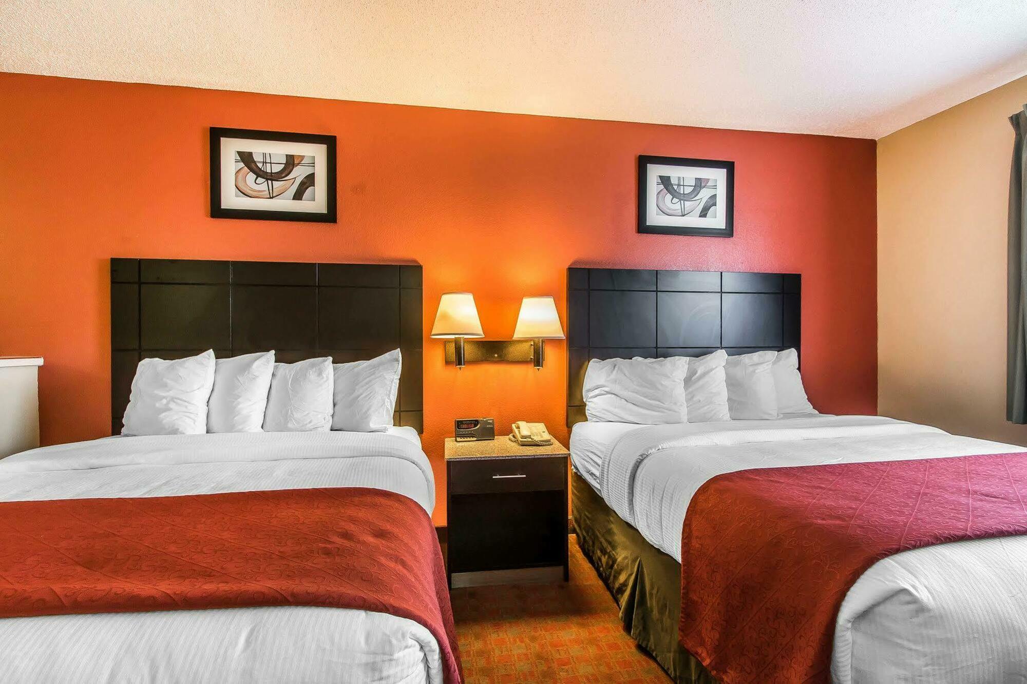 Quality Inn & Suites La Vergne Exterior foto