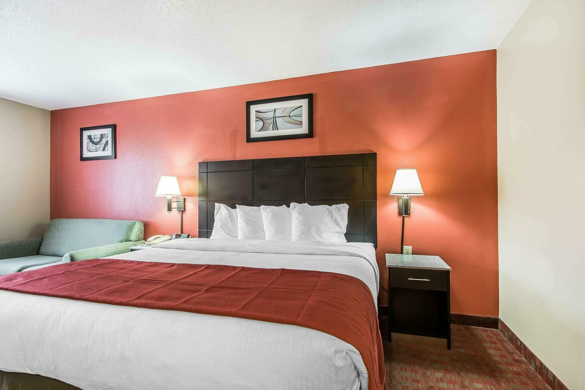 Quality Inn & Suites La Vergne Exterior foto